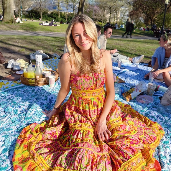 Meet your Posher, Carolyn - Picture 1 of 1